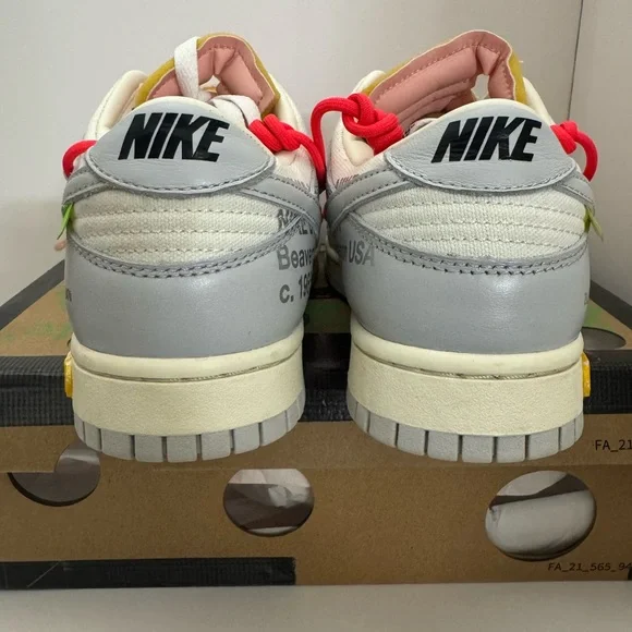 Off-White x Nike Dunk Low “Lot 06/50” – Size 9M –OG Box Off-White x Nike Dunk Low “Lot 06/50” – Size 9M –OG Box main image 4